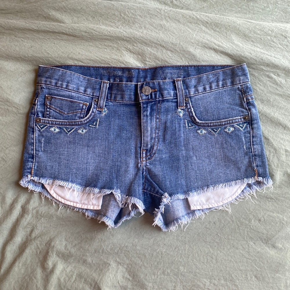 Vans Vintage Mini Shorts — Size 5!!